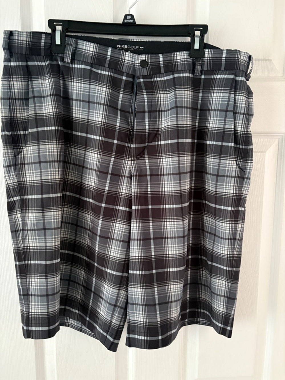 Nike Men’s Black & Gray Plaid Golf Hybrid Shorts